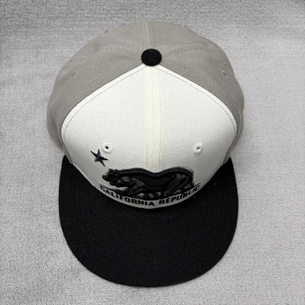 California Republic Hat Cap Snap Back Black White Gray Embroidered Bear Mens - Picture 2 of 11